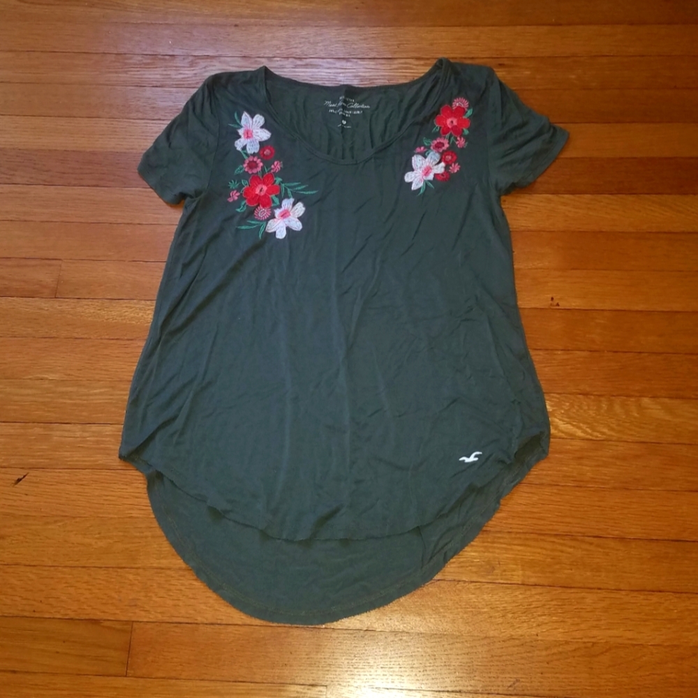 Hollister embroidered top